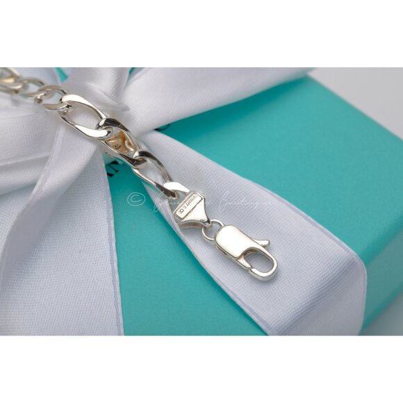 Gorgeous Tiffany & Co. Classic Cuban Vintage Bracelet in 18k Gold and Silver - Picture 8 of 10